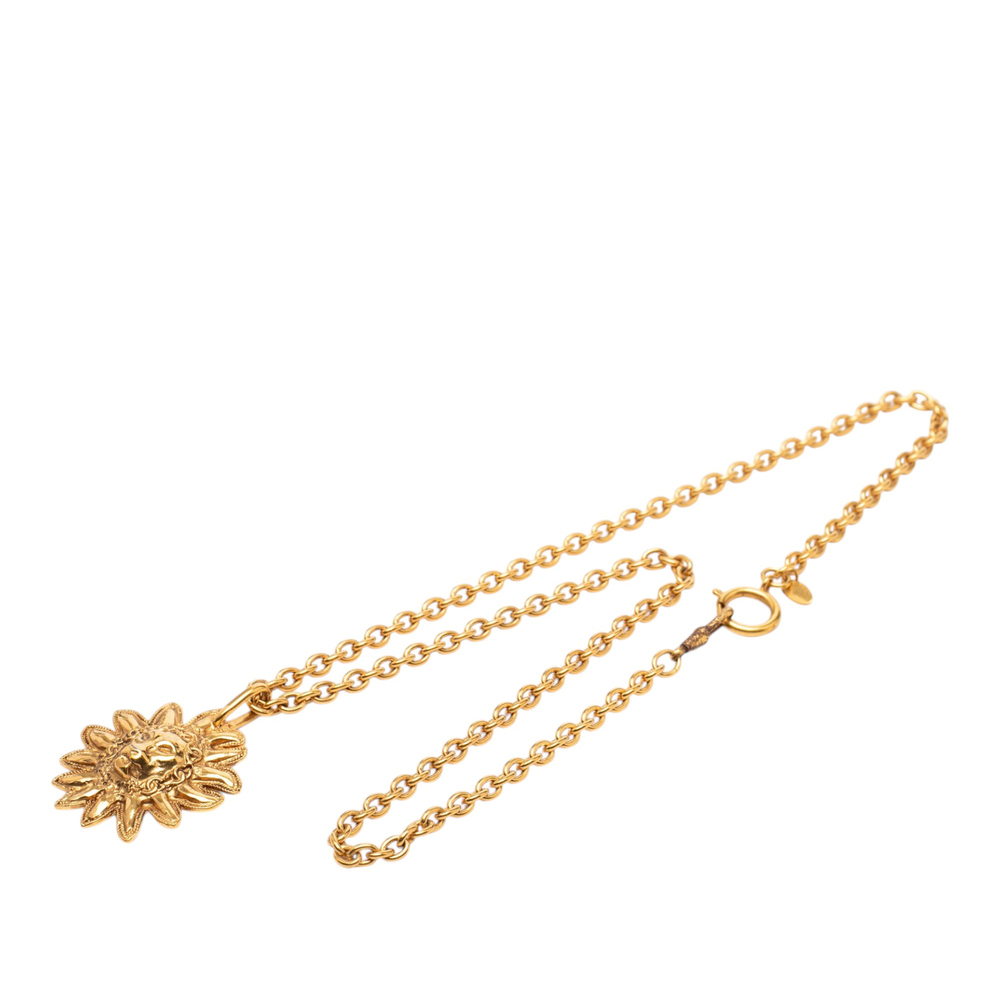 Pre-Loved Chanel Gold Plated Leo Lion Sun Medallion Necklace - Picture 1 of 7